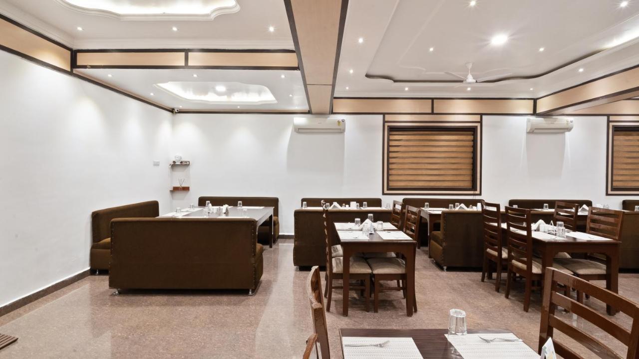 Niranjana Hotel Bodhgaya Exterior foto
